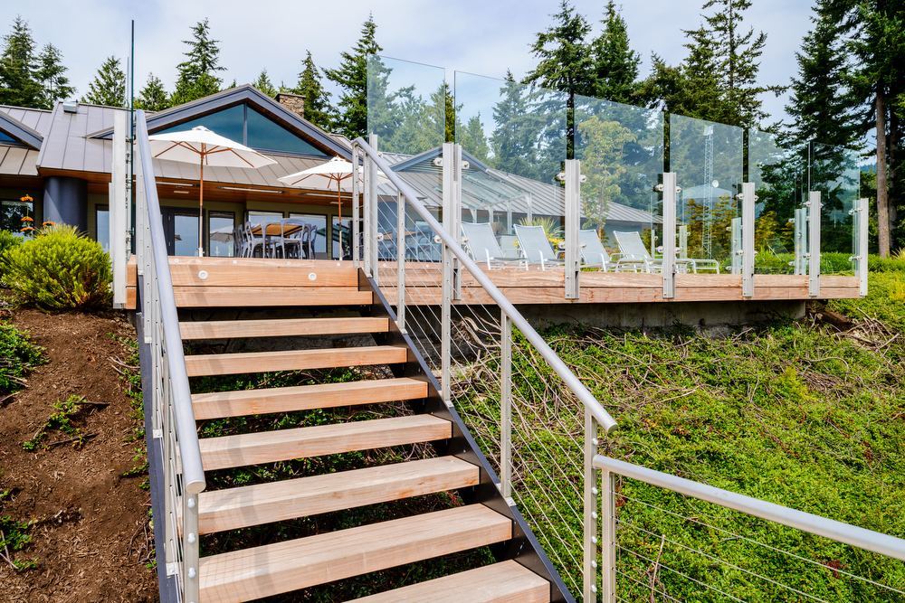 Decks and outdoor Seattle
